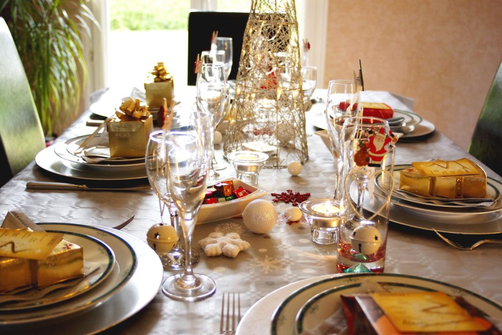 Hyper Hyper Christmas Checklist